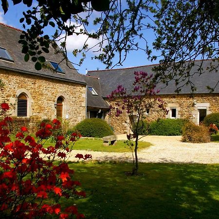 Le Colombier Bretagne Bed and Breakfast Louannec Exteriör bild